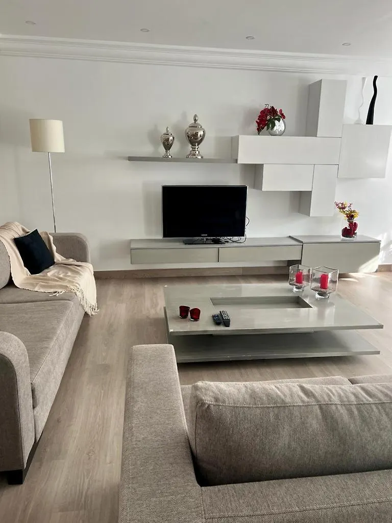 Cozy Apartment In Tunis